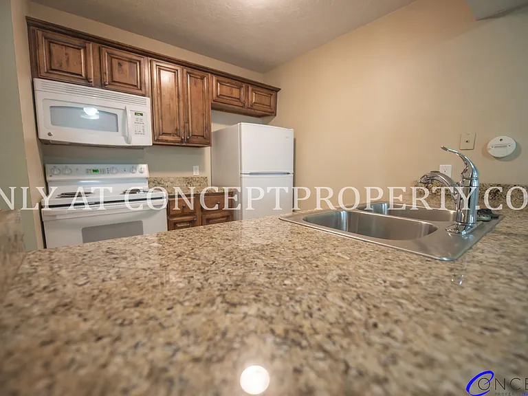 Cottonwood Heights — Photo 19