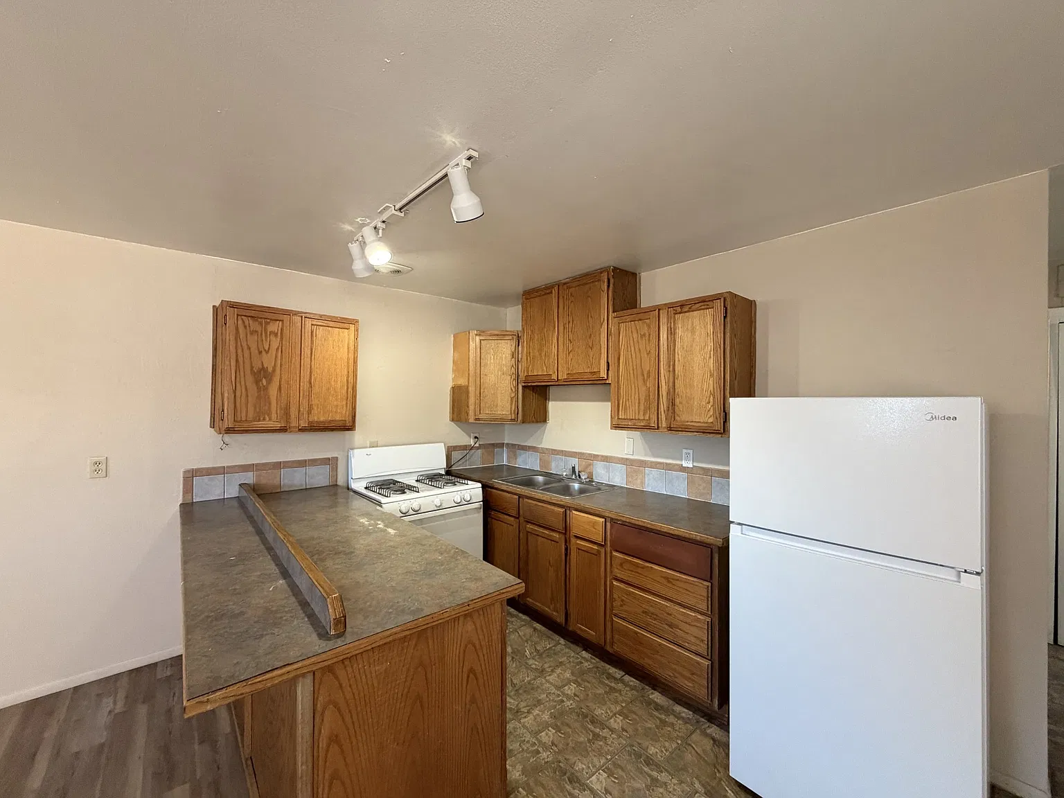 2BR with HUGE Private Patio = Second Living Area! — Photo 3