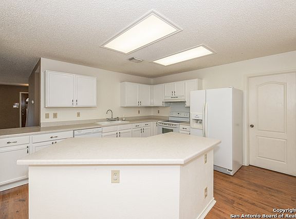 5th image of 1523 Jasmine Dr