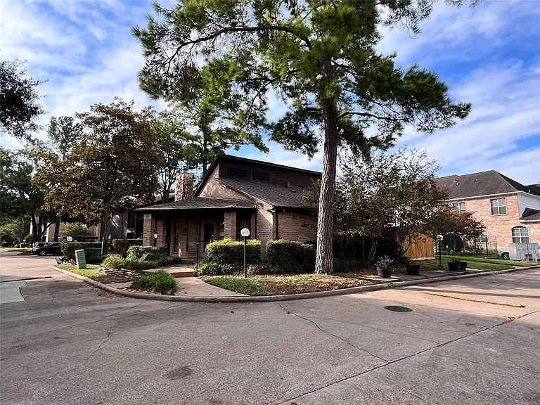 12755 Mill Ridge Dr #311 — Photo 16