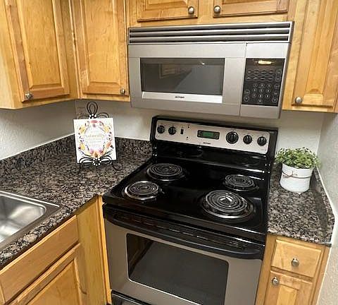 4th image of 3405 W Danbury Dr APT D125