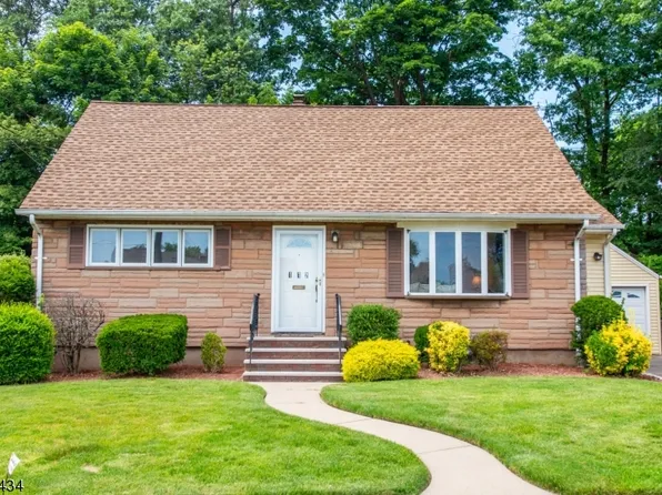 112 Doherty Dr, Clifton City, NJ 07013