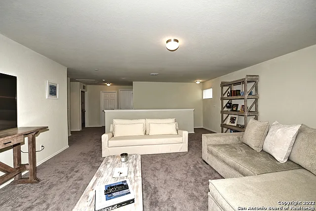 7807 Cottonwood Rdg — Photo 27