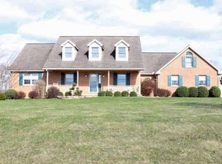 3 Pin Oak Dr, Denver, PA 17517