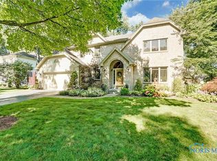 536 Kitlou Ct, Holland, OH 43528