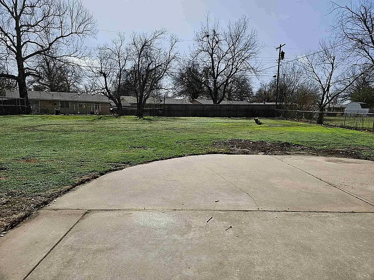 1801 Chickasaw Dr — Photo 20