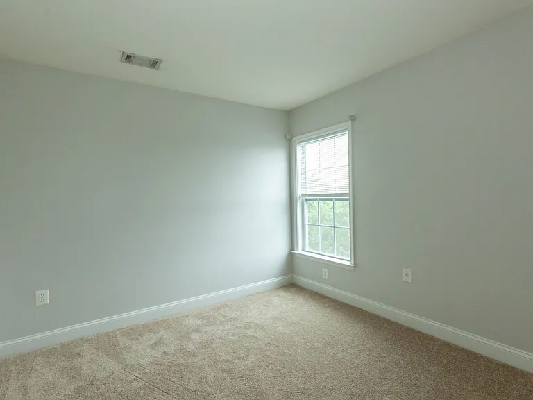 391 Sheerer Dr — Photo 35