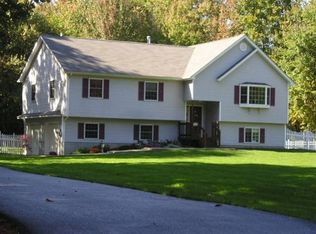 27 Bethlehem Rd, New Windsor, NY 12553