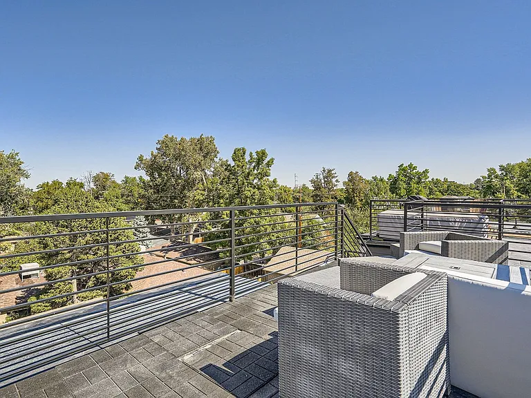1958 S Columbine St #1 — Photo 5