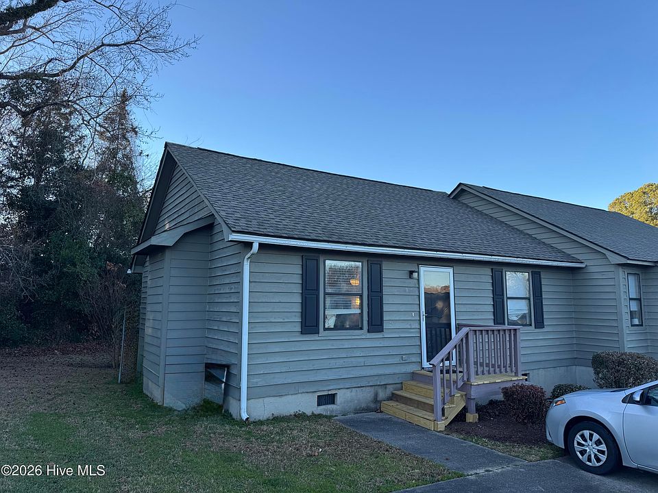 1st image of 113 Wyndham Cir #A