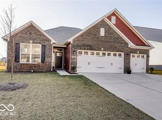 8671 Thatcher Ln, Avon, IN 46123