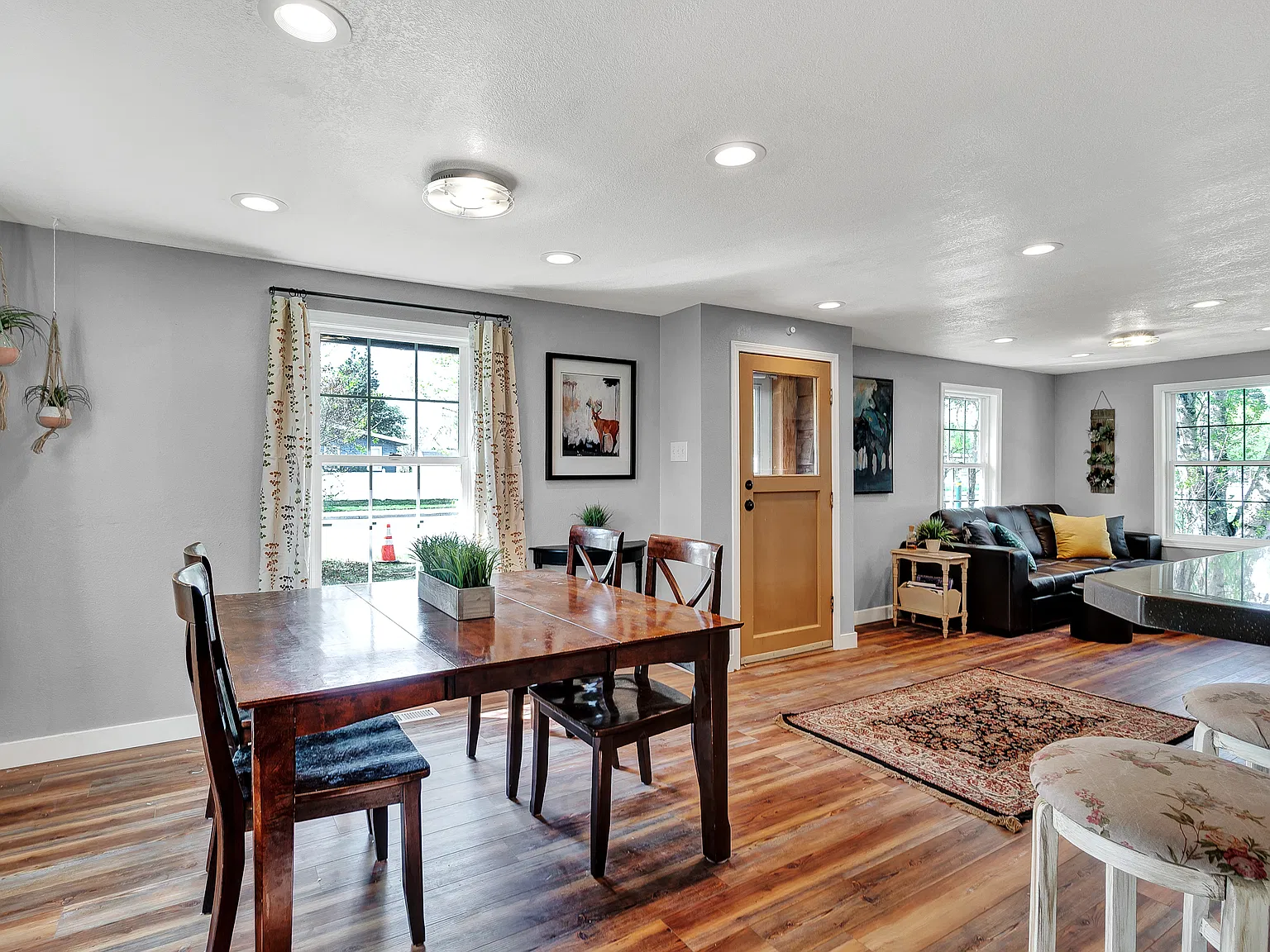 1423 Karluk St. — Photo 3