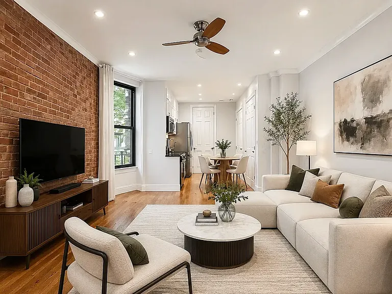 252 Mott St #10 — Photo 2