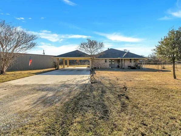 921 County Road 4679, Boyd, TX 76023