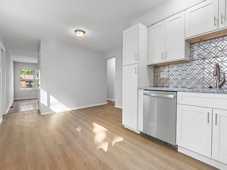 545 Patterson Ln — Photo 11