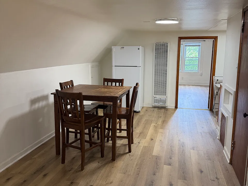 6405 W Mitchell St #4