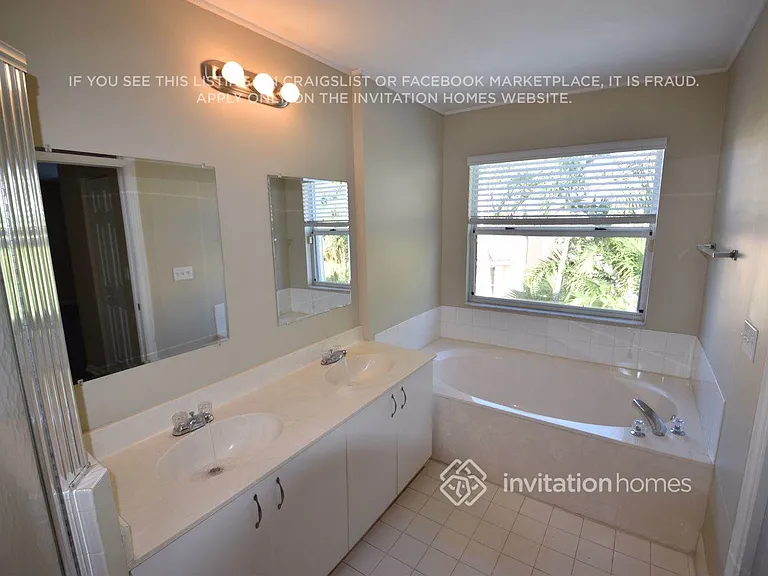 7901 Lakewood Cove Ct — Photo 9
