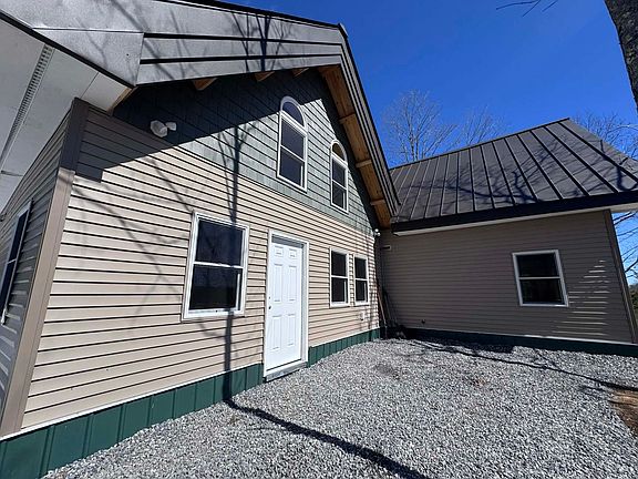 2nd image of 406 Meadow Cross Rd #2