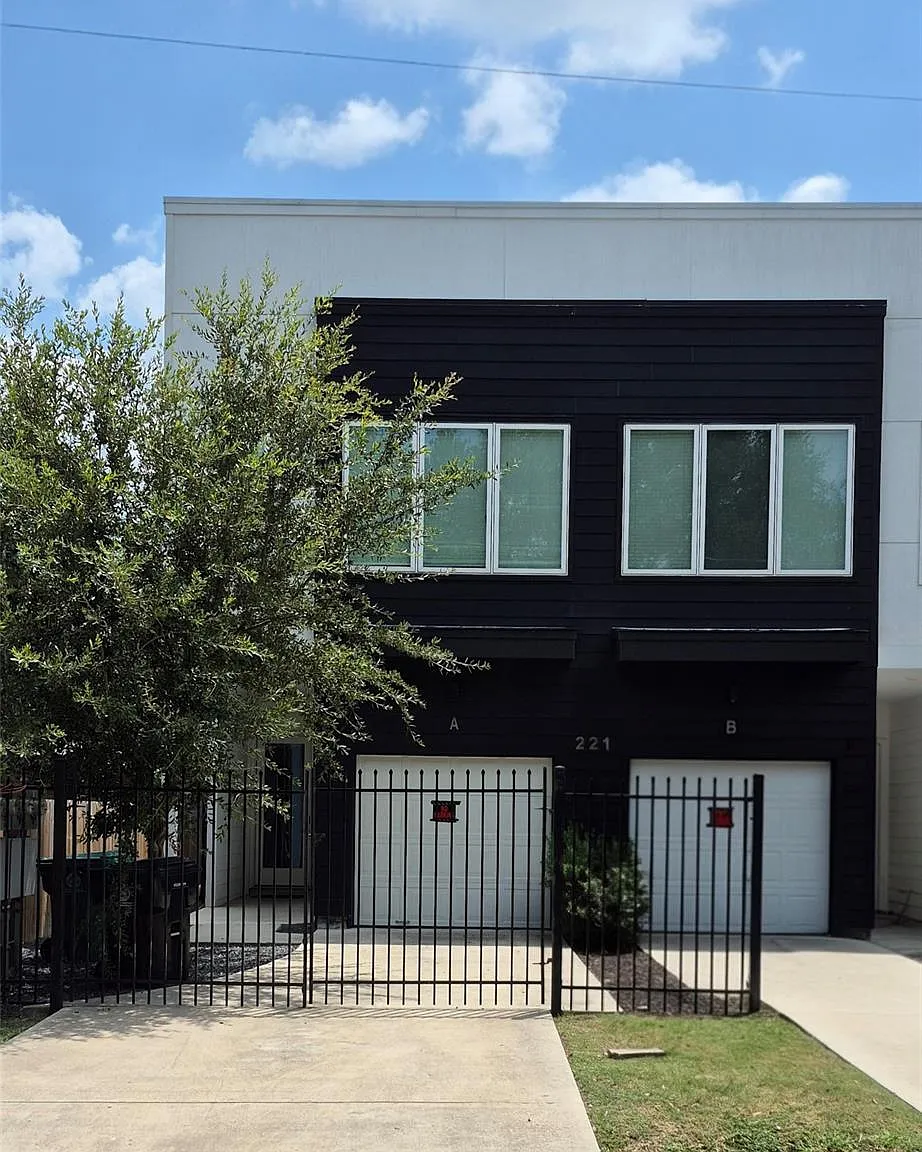 3 bed, 2.5 bath, 1480 sqft, $3,400 — Photo 2