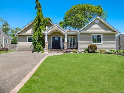 8 Melony Avenue, Plainview, NY, 11803