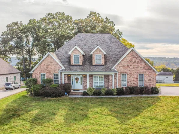 530 Oak Chase Blvd, Lenoir City, TN 37772