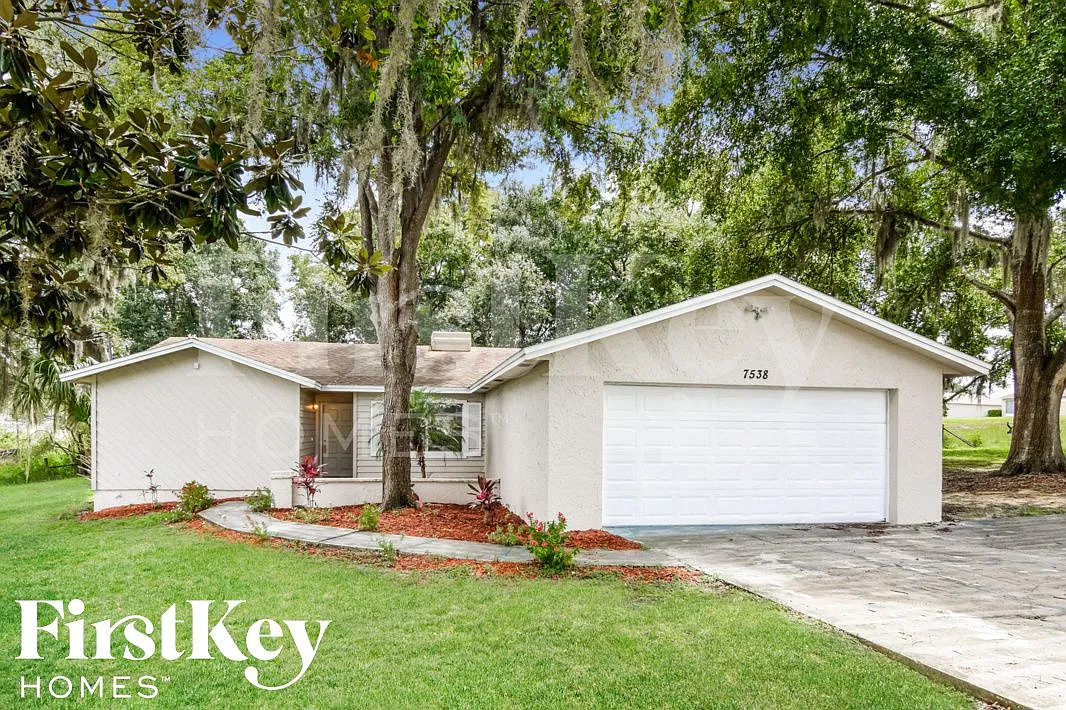 3 bed, 2.0 bath, 1506 sqft, $2,120 — Photo 1