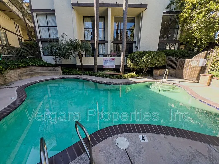 5987 Peacock Ridge Rd #104 — Photo 5