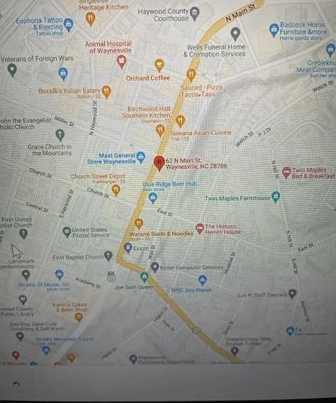 The very middle of downtown - steps from shops, restaurants and galleries.