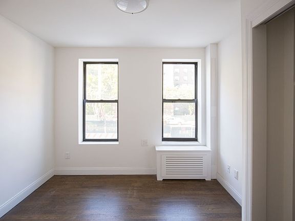 3rd image of 540 E 14th St APT 4