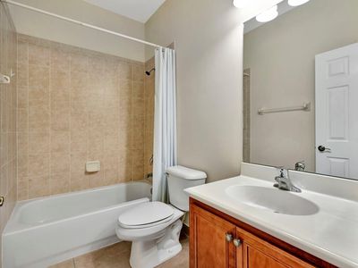 195 E Thatch Palm Circle, Jupiter, FL, 33458