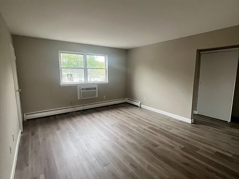 289 Main St #2B — Photo 4