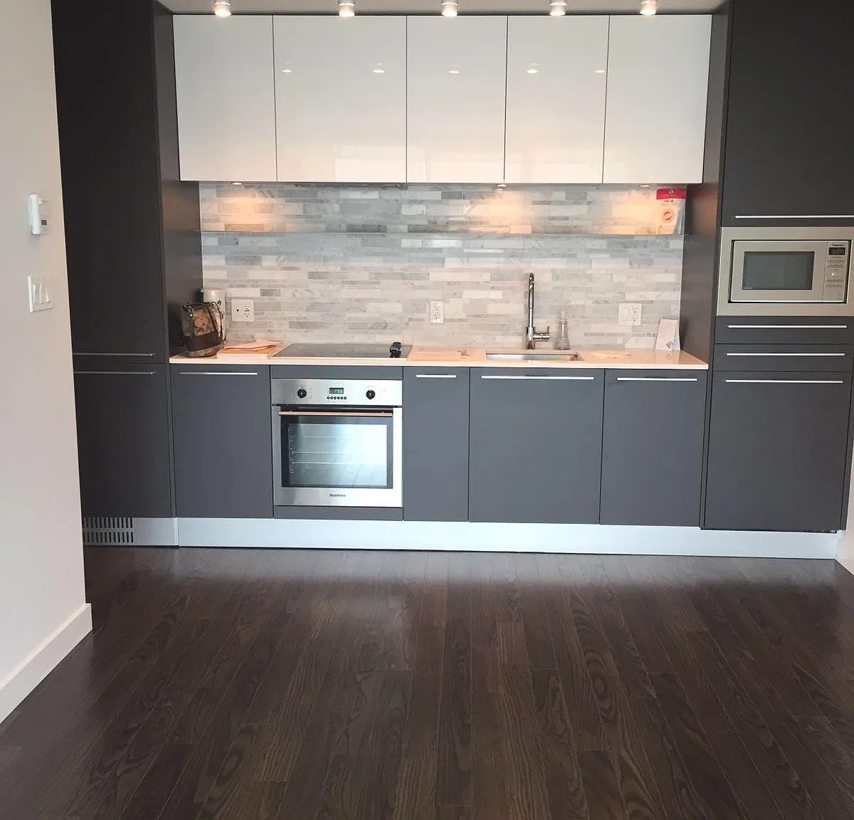 1 bed, 450 sqft, $2,050 — Photo 3