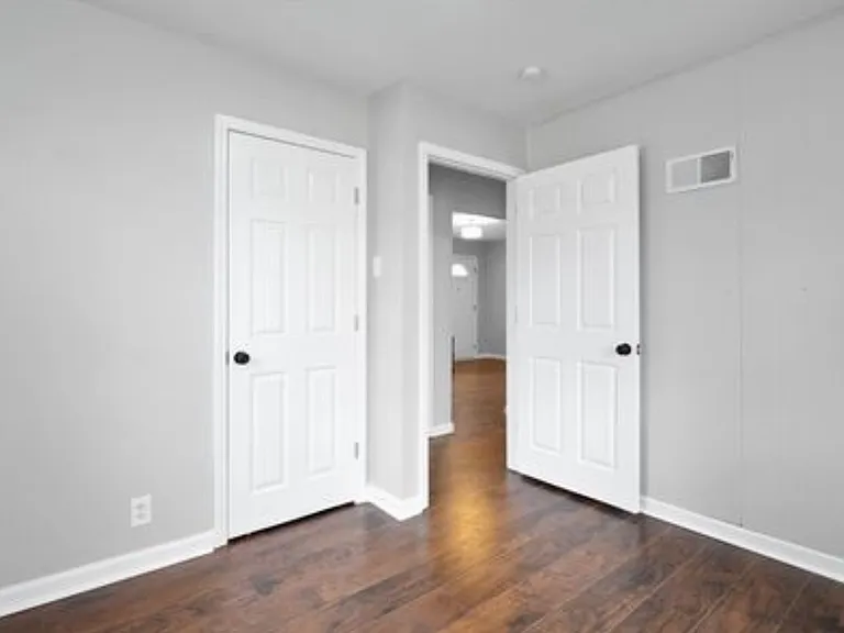 3102 Saint Myron Ln — Photo 8
