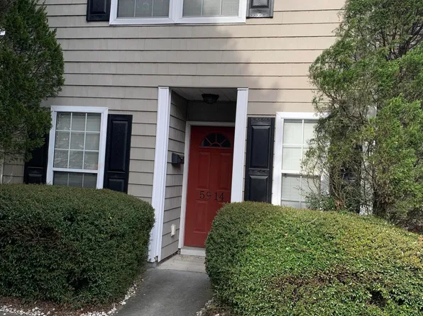 5914 Tampa St, Hanahan, SC 29410