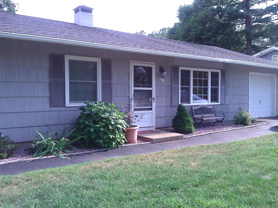 1st image of 25 Paige Dr