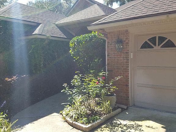 3rd image of 10926 Putney Ct