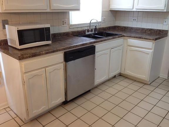 2nd image of 1312 Darlington Ct