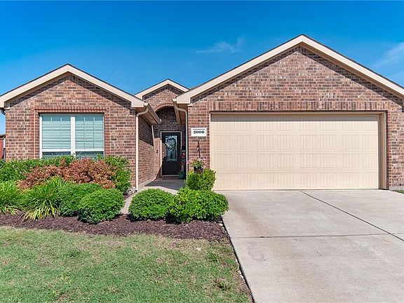 2nd image of 2000 Karsen Ln