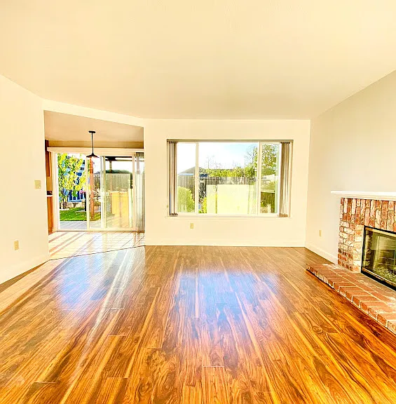 239 Foulkstone Way — Photo 3
