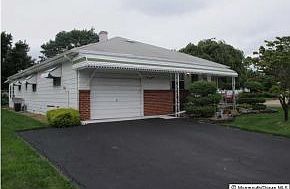 2nd image of 619 Jamaica Blvd