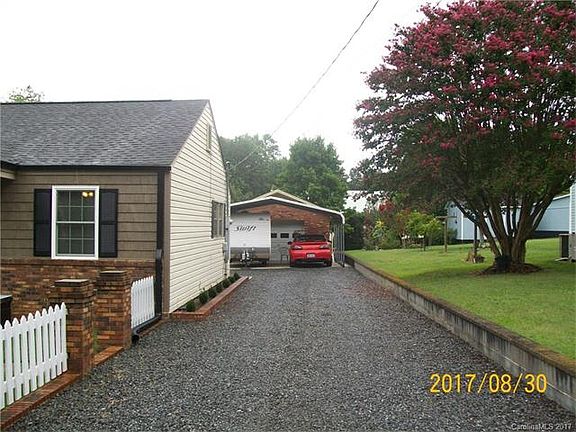 3rd image of 1514 Hargrove Ave