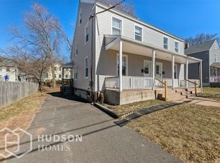119 Cooper Hill St #2, Manchester, CT 06040