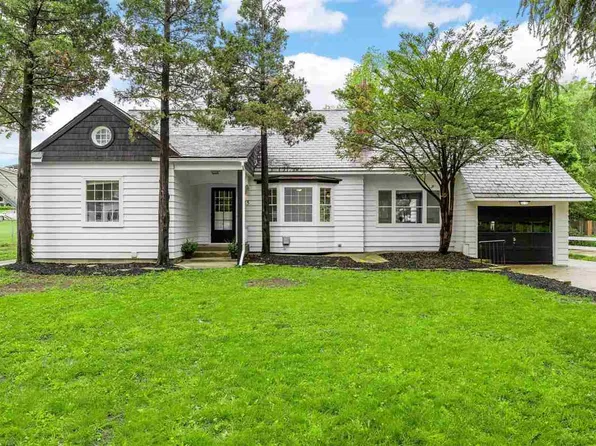115 Golfview Ave, Iowa City, IA 52246