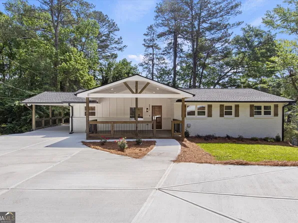6835 Sunny Brook Ln, Sandy Springs, GA 30328
