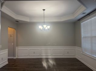 9301 Linden Tree Ln, Charlotte, NC 28277