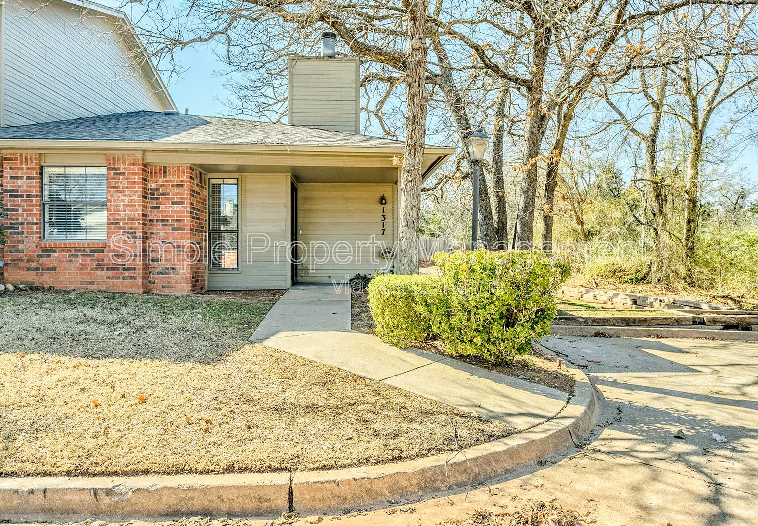 2 bed, 2.0 bath, 924 sqft, $1,425 — Photo 3