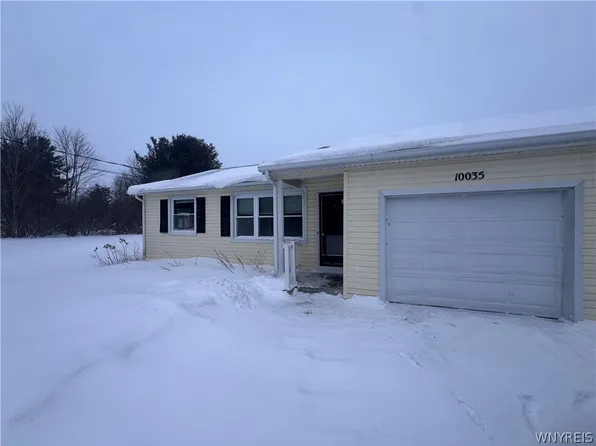 10035 Creek Rd, Pavilion, NY 14525