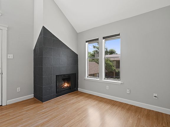 3rd image of 5608 Cougar Dr APT 219