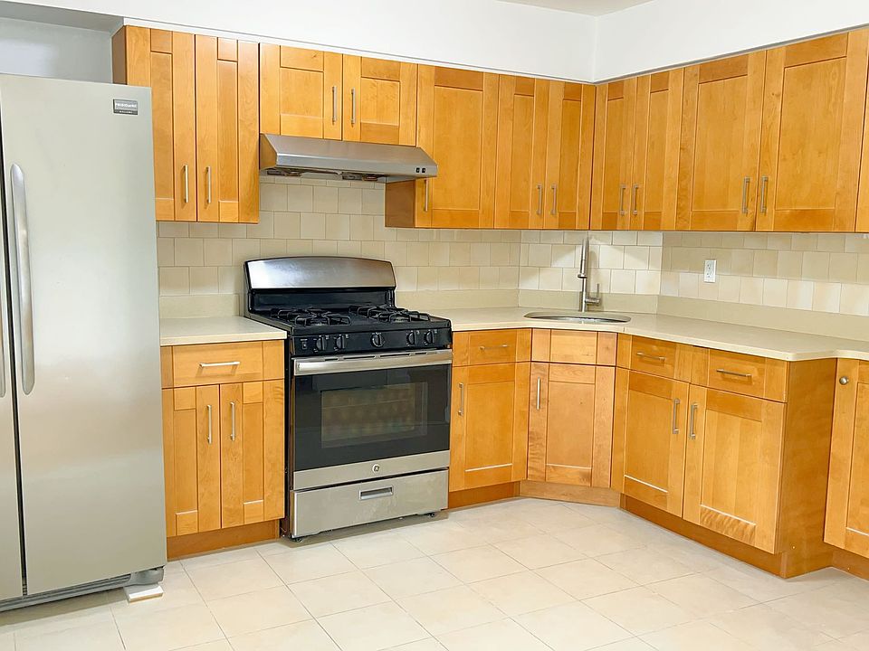 6111 217th St 2, Oakland Gardens, NY 11364 Zillow