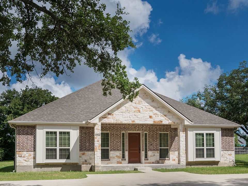 1st image of 1003 Dominik Dr